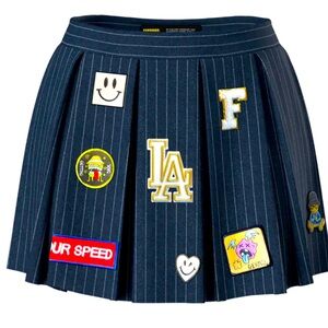 Plaid pleated finesse ice spice skirt.